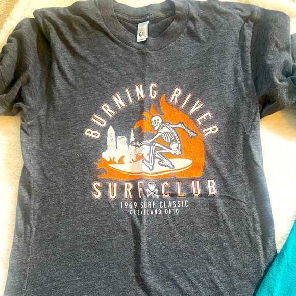 Bundle of CLE Clothing Tshirts Unisex Sizing - Picture 3 of 7